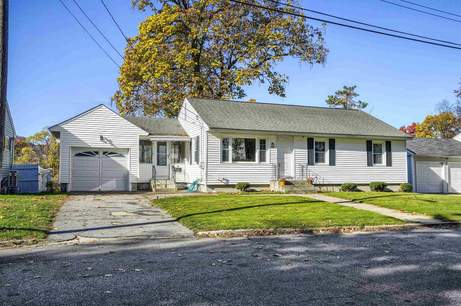 103 Leewood Street Manchester NH 03103