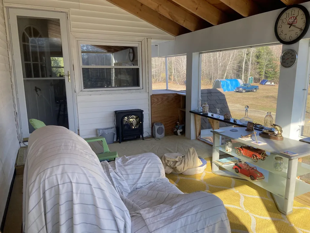 11 Oak Drive Gilsum NH 03448