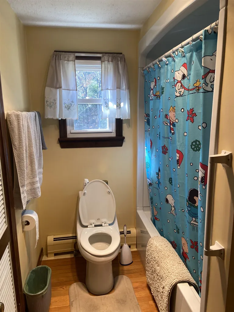 11 Oak Drive Gilsum NH 03448