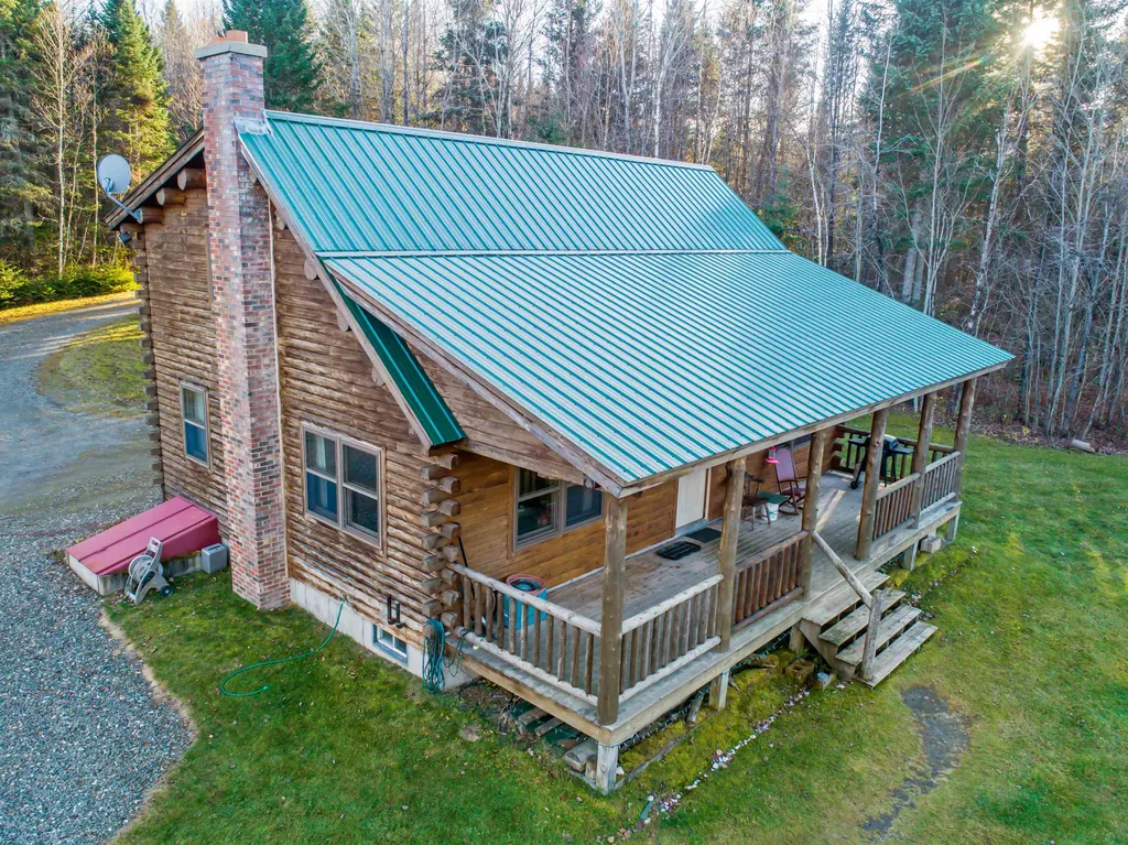 948 South Hill Road Stewartstown NH 03576