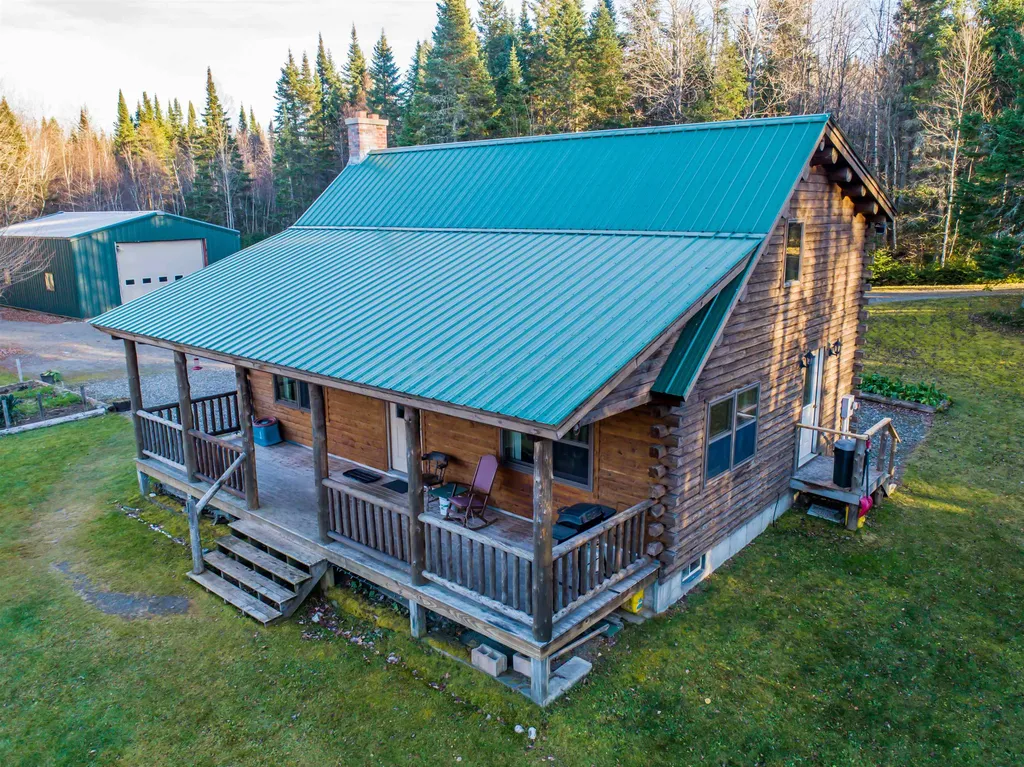 948 South Hill Road Stewartstown NH 03576