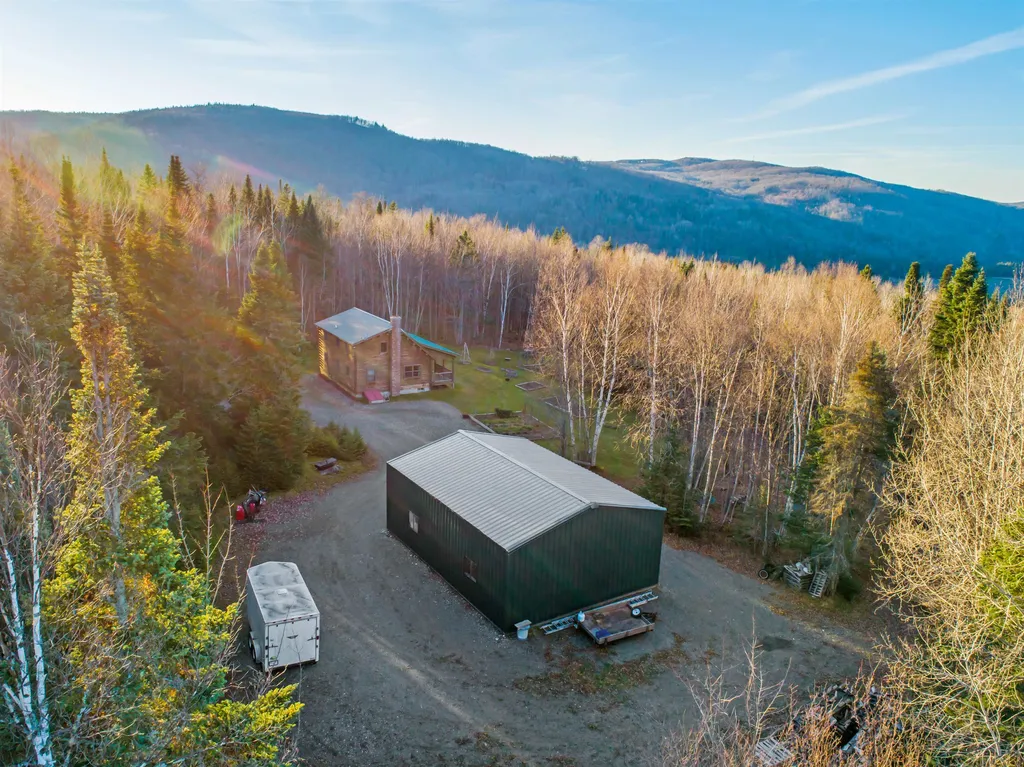 948 South Hill Road Stewartstown NH 03576