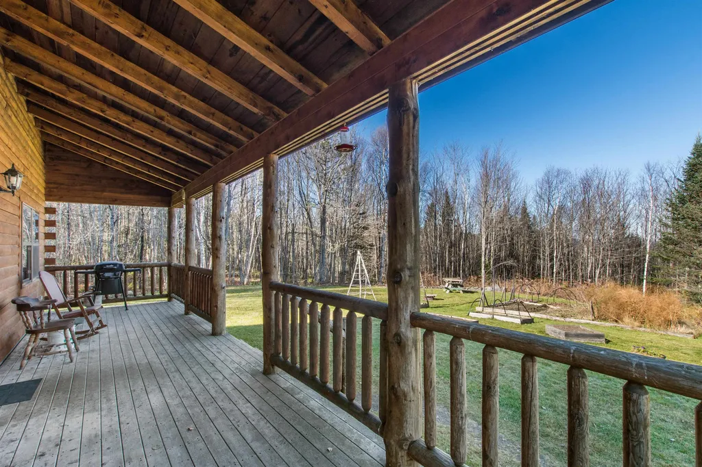948 South Hill Road Stewartstown NH 03576