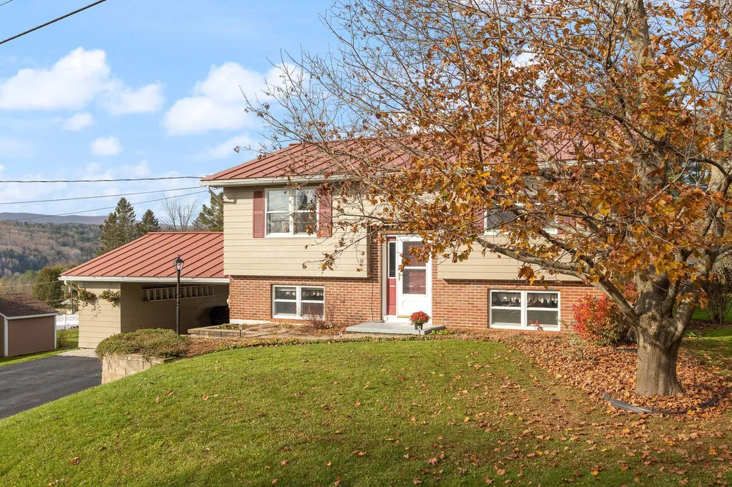 18 Cano Drive Barre Town VT 05641