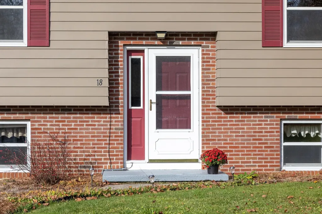 18 Cano Drive Barre Town VT 05641