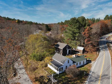 11 Bush Hill Road Pelham NH 03076