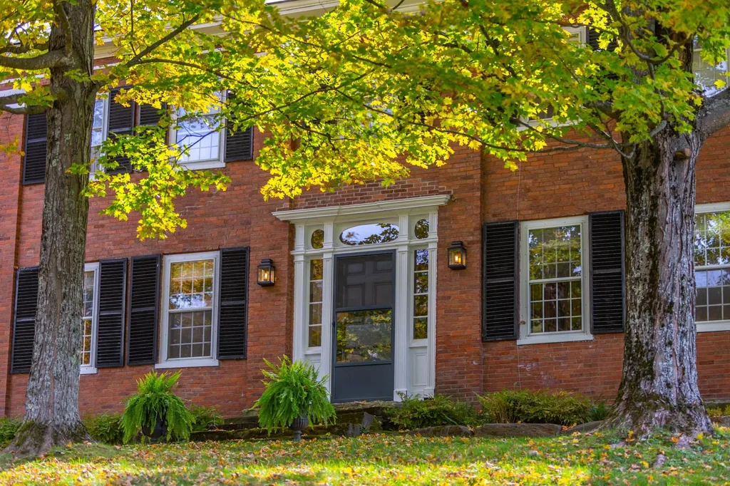 89 Academy Circle Woodstock VT 05071