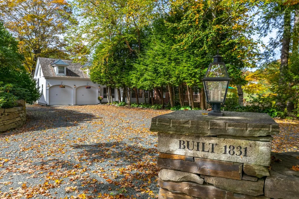 89 Academy Circle Woodstock VT 05071