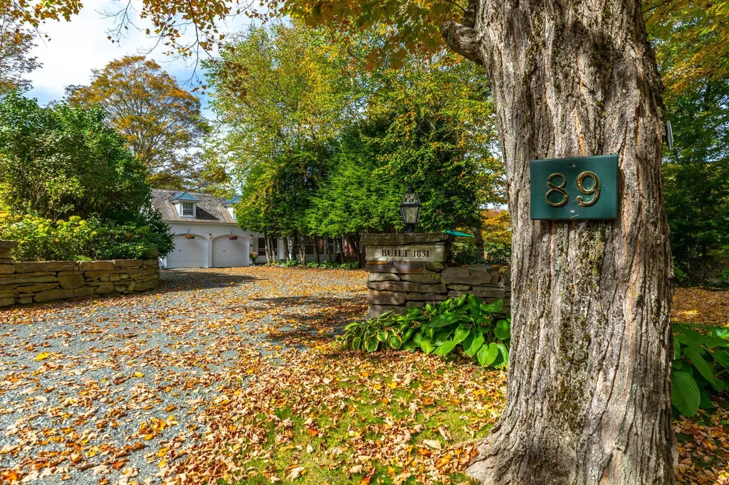 89 Academy Circle Woodstock VT 05071