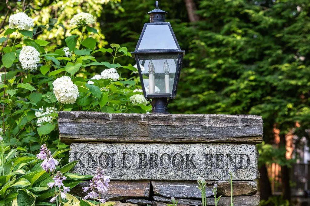 89 Academy Circle Woodstock VT 05071