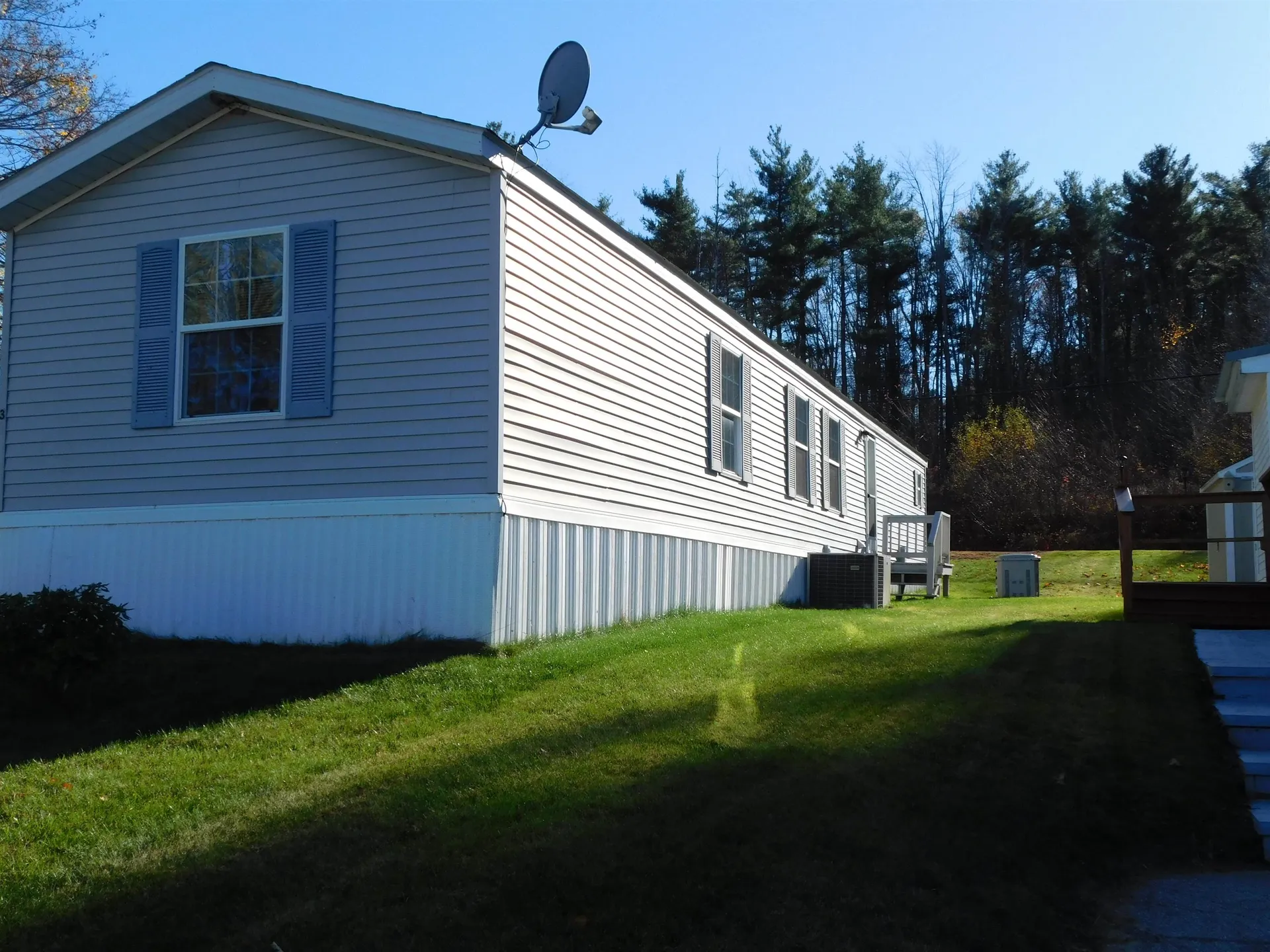 3 Parker Avenue Raymond NH 03077