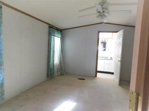 3 Parker Avenue Raymond NH 03077