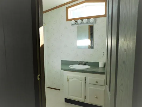 3 Parker Avenue Raymond NH 03077
