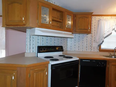 3 Parker Avenue Raymond NH 03077