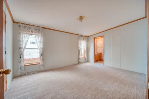 3 Oak Hill Drive Hampstead NH 03841