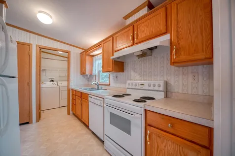 3 Oak Hill Drive Hampstead NH 03841