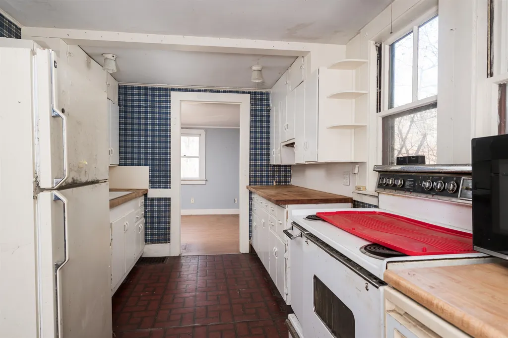 81 Dover Road Durham NH 03824