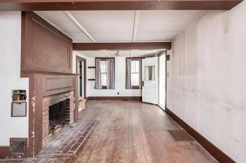 81 Dover Road Durham NH 03824