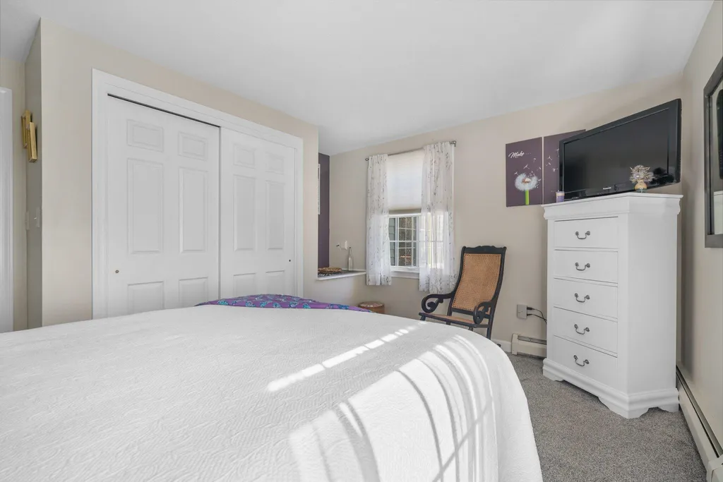 23 Base Hill Road Keene NH 03431
