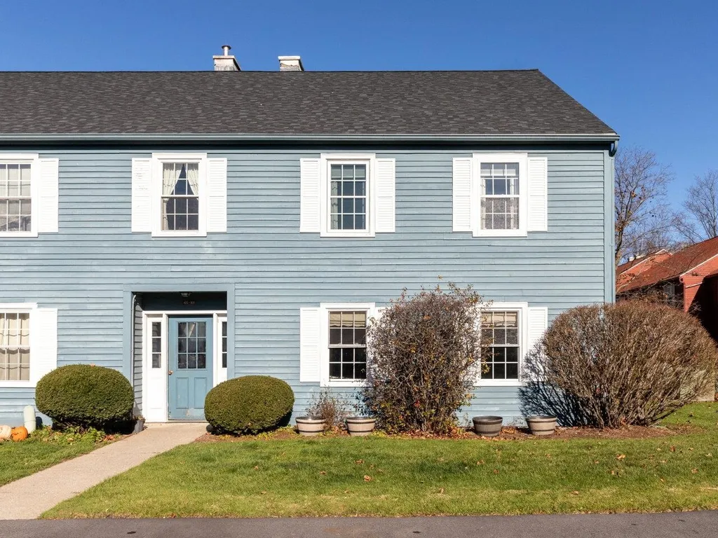166 N Twin Oaks Terrace South Burlington VT 05403