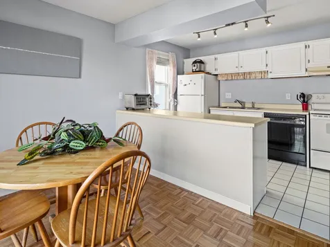 166 N Twin Oaks Terrace South Burlington VT 05403