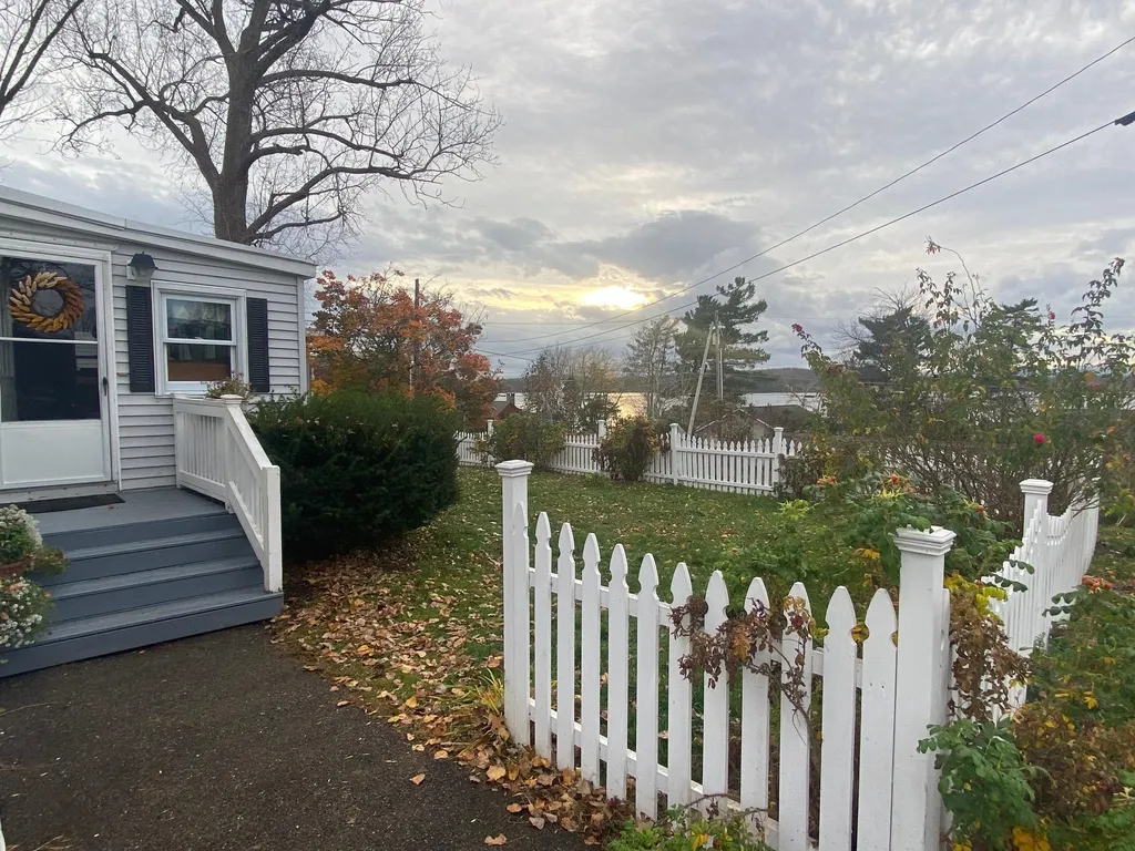 272 Penny Lane Shelburne VT 05482