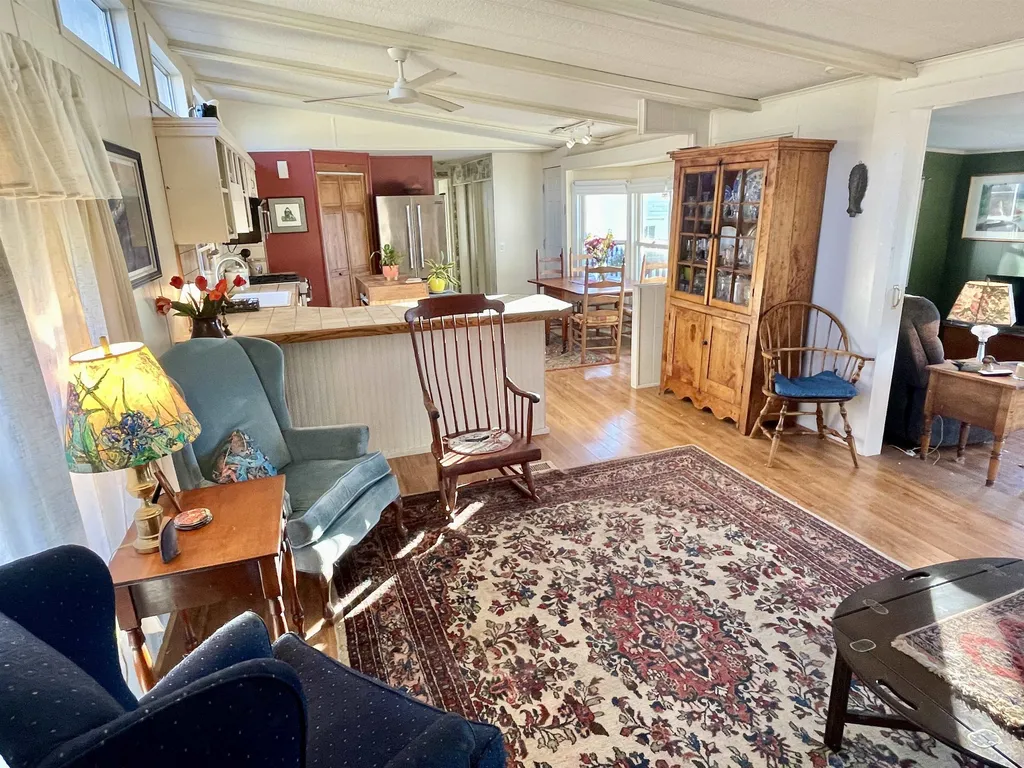 272 Penny Lane Shelburne VT 05482
