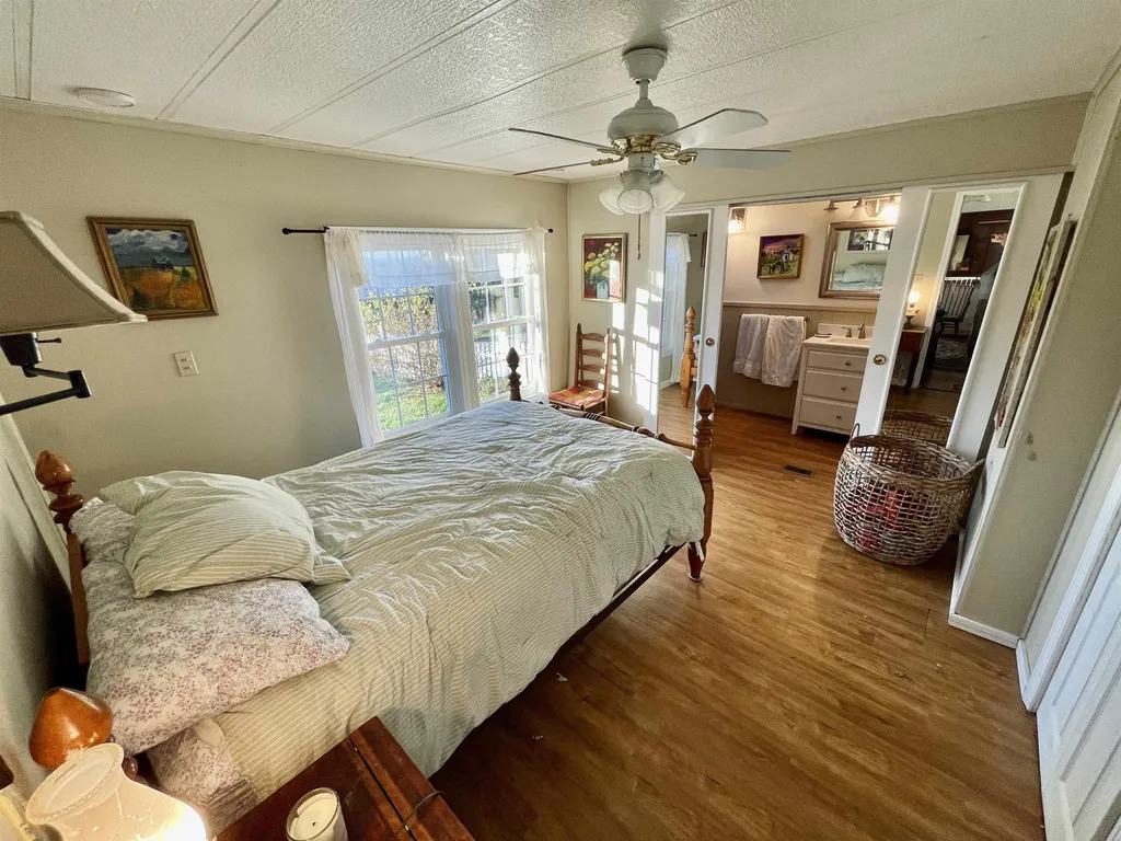 272 Penny Lane Shelburne VT 05482
