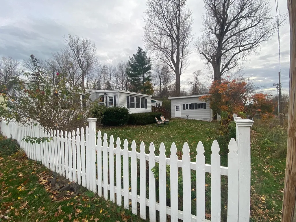 272 Penny Lane Shelburne VT 05482