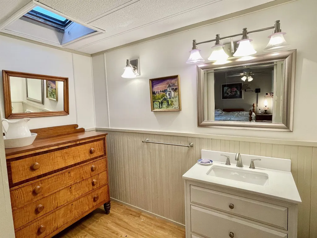272 Penny Lane Shelburne VT 05482