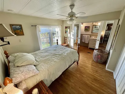 272 Penny Lane Shelburne VT 05482