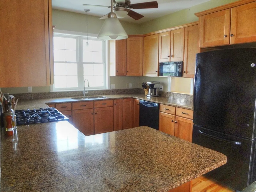 41 Lilac Lane Hinesburg VT 05461