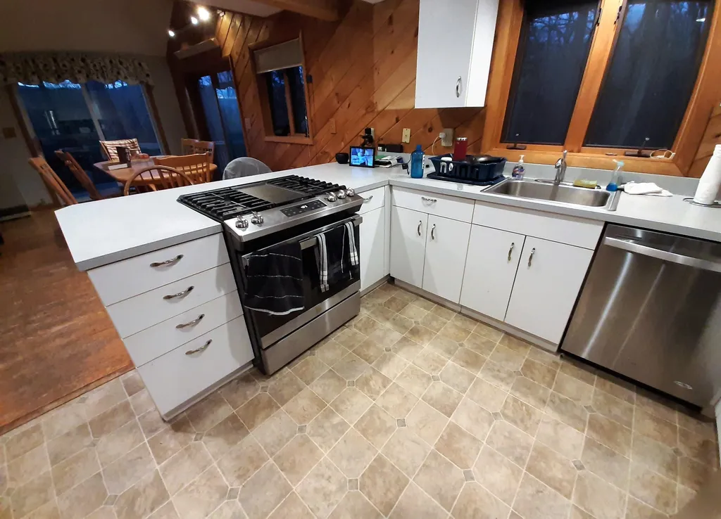 71 Snowood Drive Thornton NH 03285