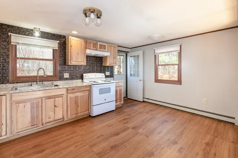 26 Windemere Heights Laconia NH 03246