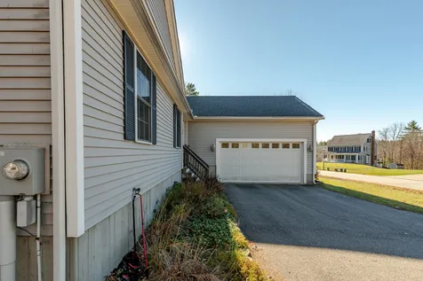 22 Fiddlehead Lane Rochester NH 03867