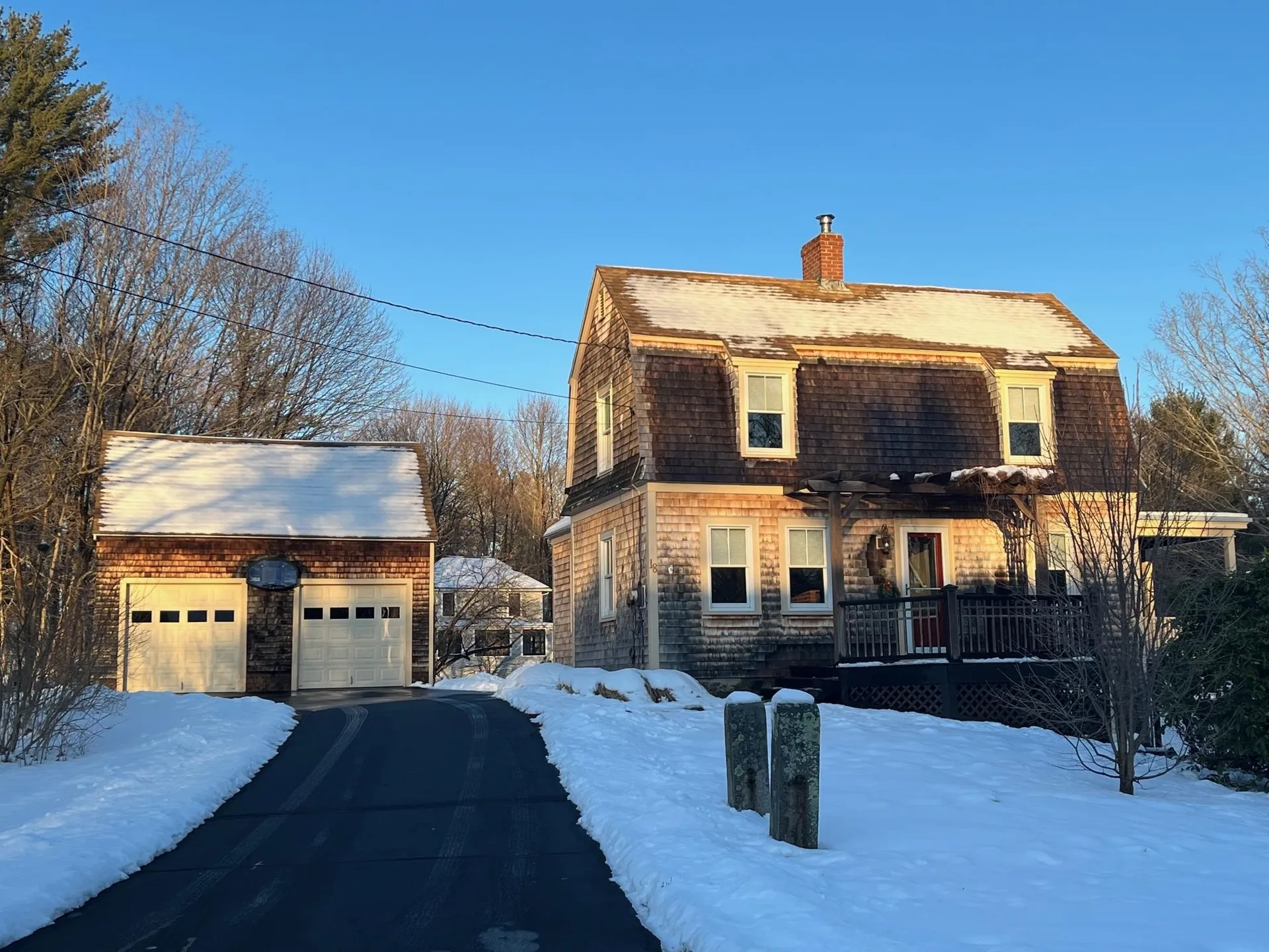 18 Elm Drive York ME 03909