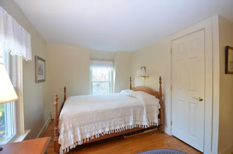 18 Elm Drive York ME 03909