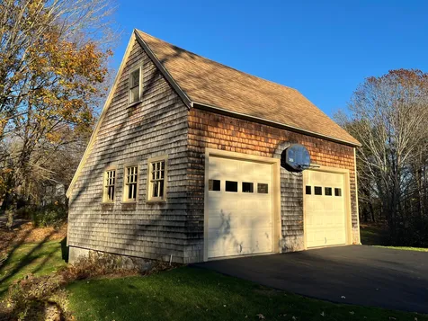 18 Elm Drive York ME 03909