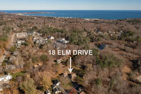 18 Elm Drive York ME 03909