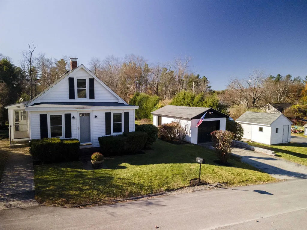 15 Stearns Avenue Hooksett NH 03106
