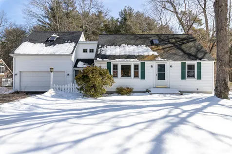 17 Mill Road North Hampton NH 03862