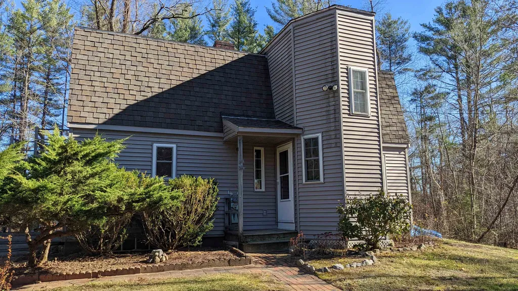 9 Wilson Road Canterbury NH 03224