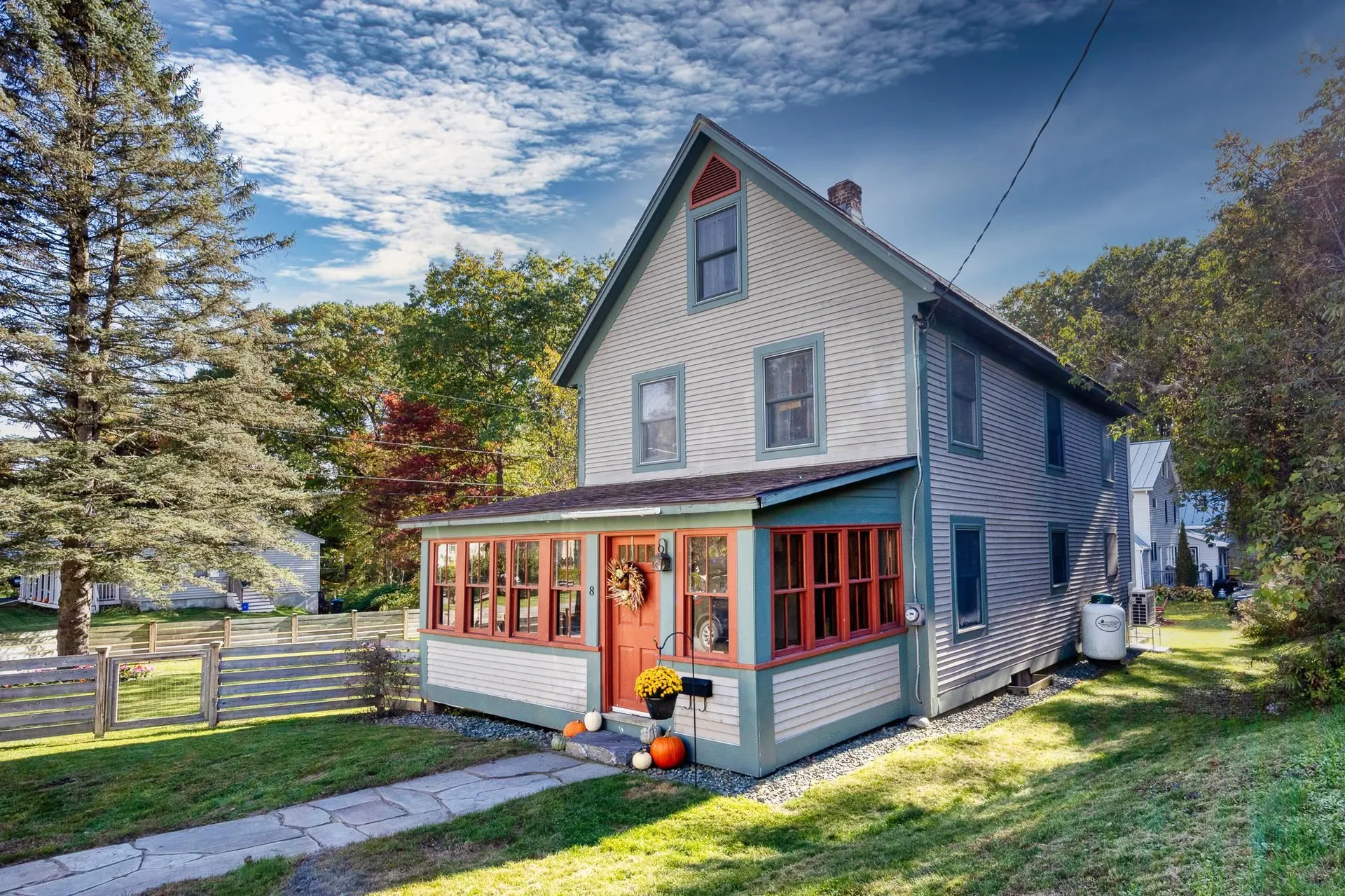 8 Third Avenue Hartford VT 05001