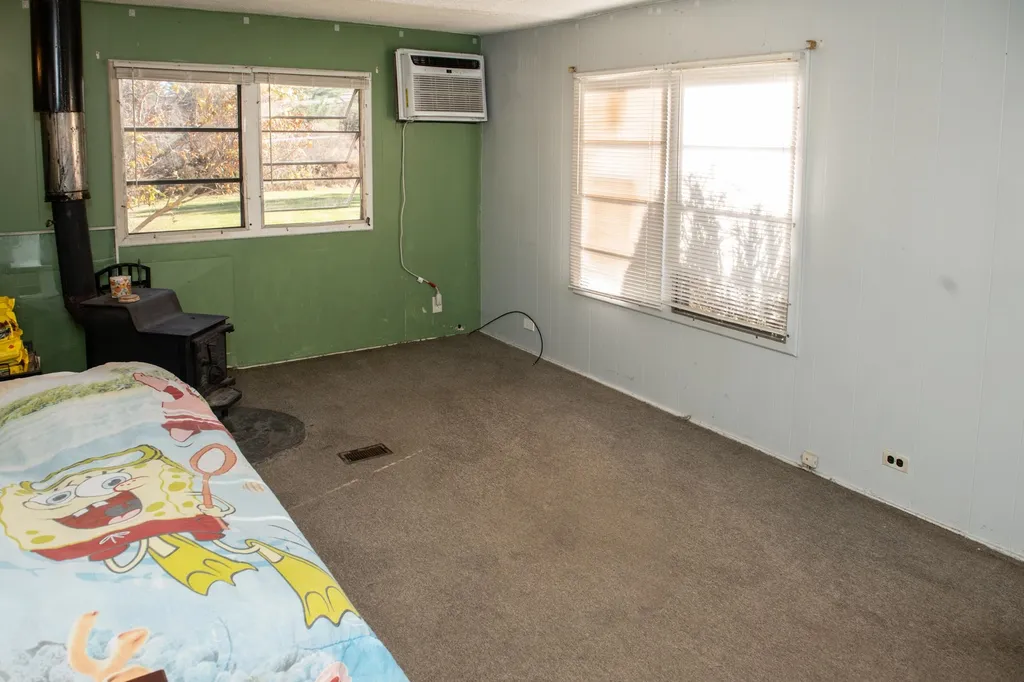 8 Darlene Lane Litchfield NH 03052