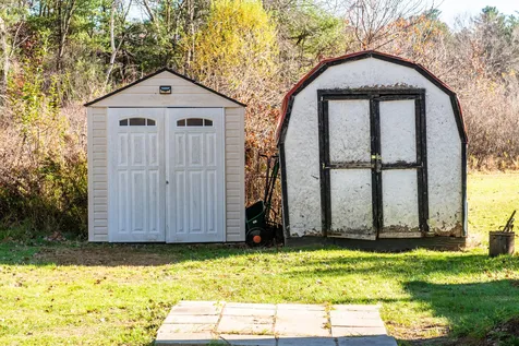 8 Darlene Lane Litchfield NH 03052
