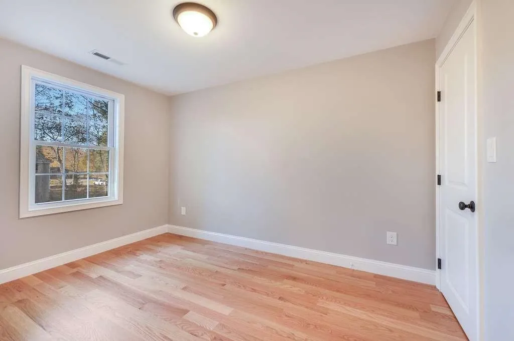 6 Burnham Avenue Durham NH 03824