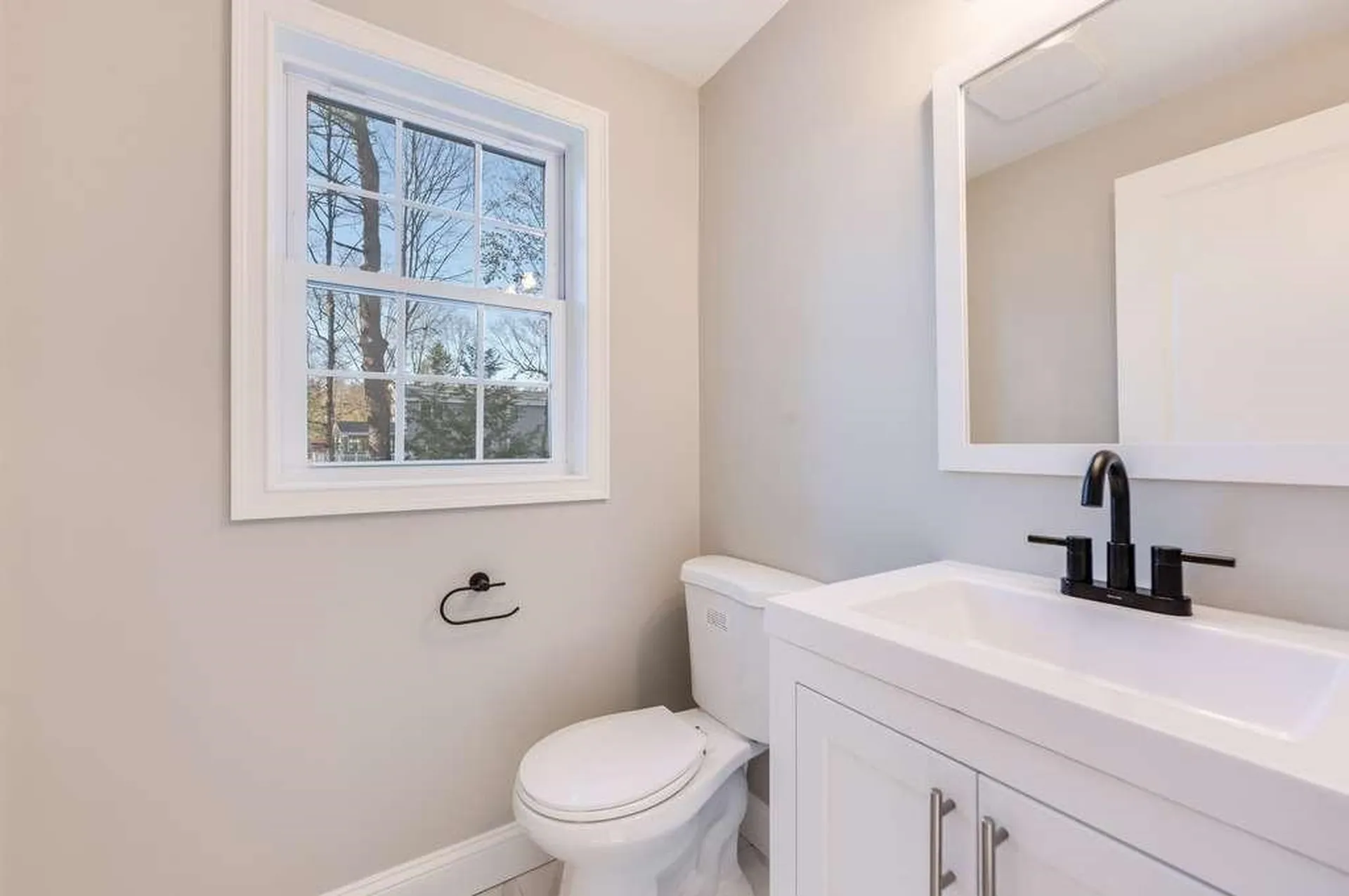 6 Burnham Avenue Durham NH 03824
