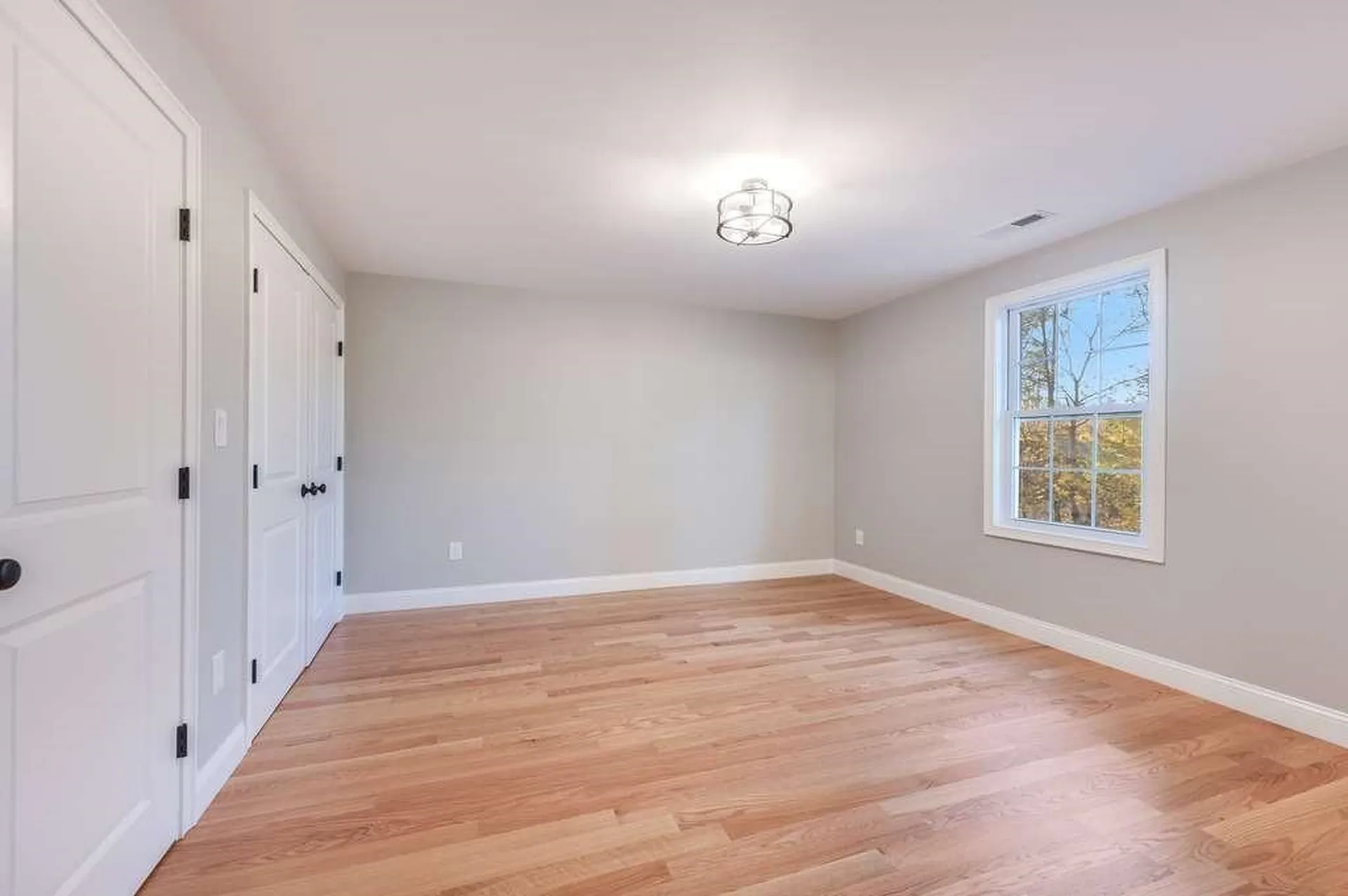 6 Burnham Avenue Durham NH 03824