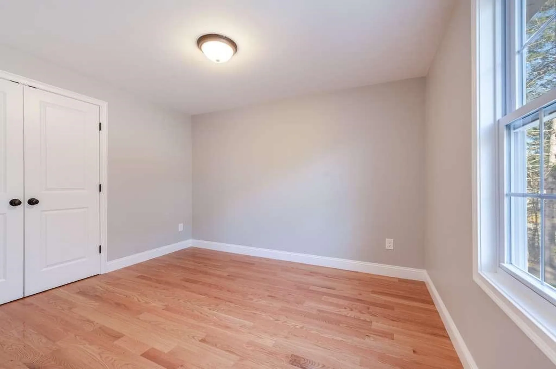 6 Burnham Avenue Durham NH 03824