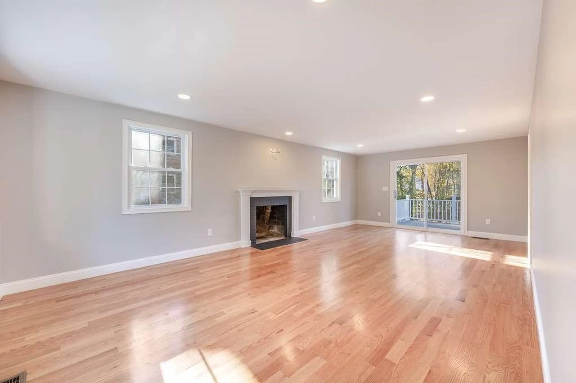 6 Burnham Avenue Durham NH 03824